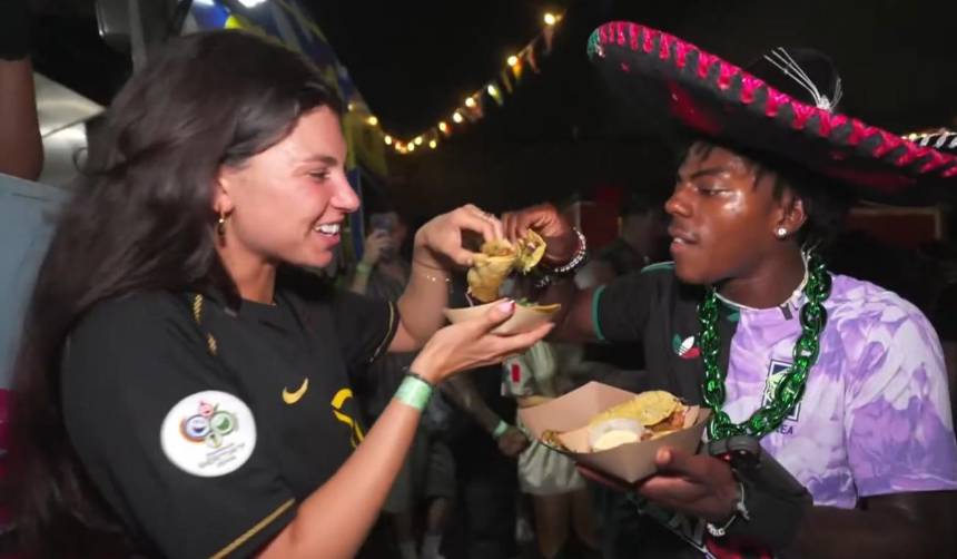 Video: Speed y Céline Dept festejan el triunfo de México comiendo tacos 