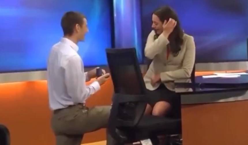 Video: Presentadora anuncia propuesta de matrimonio sin imaginarse que era la protagonista