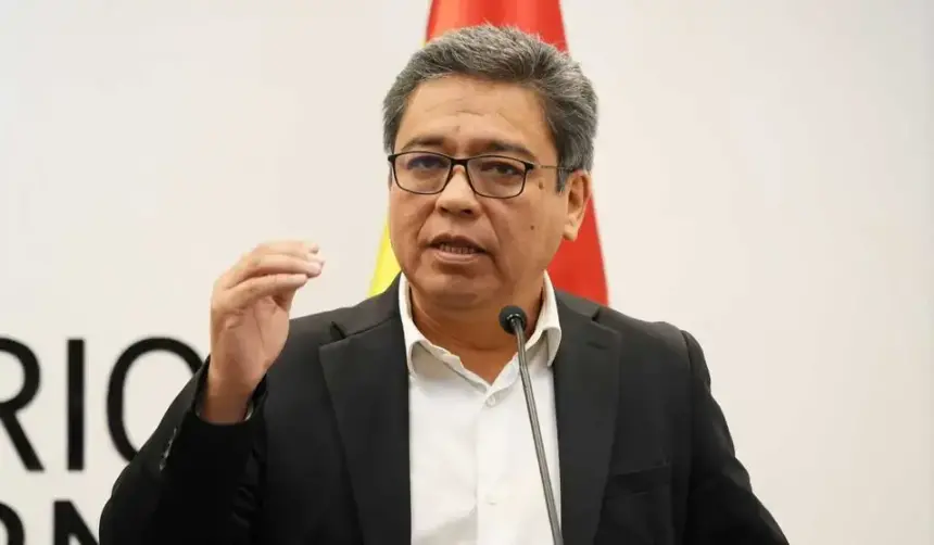Gobierno admite que habrá inflación por el alza del diésel, pero asegura que gran parte ya fue asimilada por la población