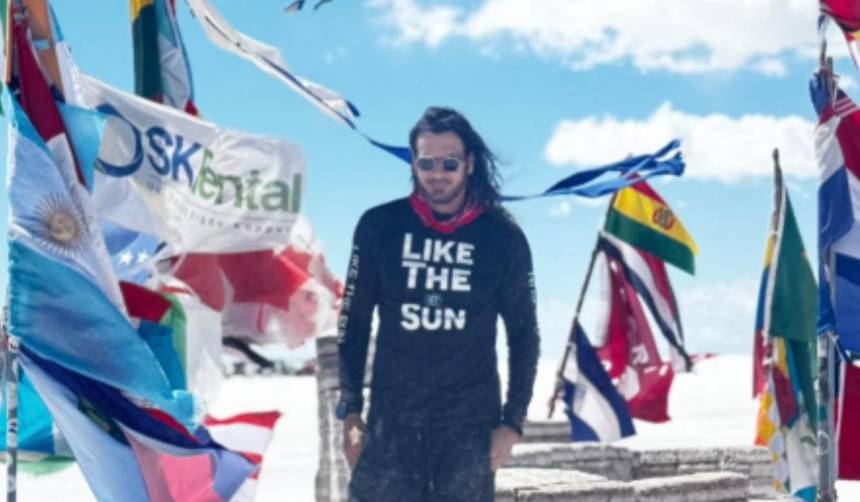 Mario Cimarro, el galán de Pasión de Gavilanes, visita el icónico Salar de Uyuni 