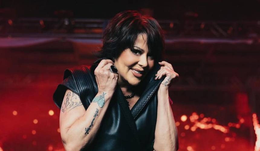 Alejandra Guzmán sufre una lesión en su cadera en pleno concierto 