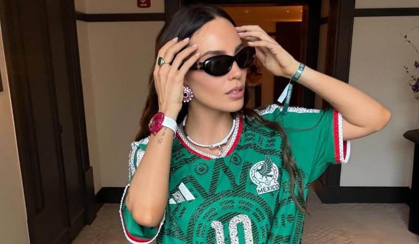 ¿Belinda impone moda?, la cantante lució un diseño exclusivo de la camiseta de la selección mexicana