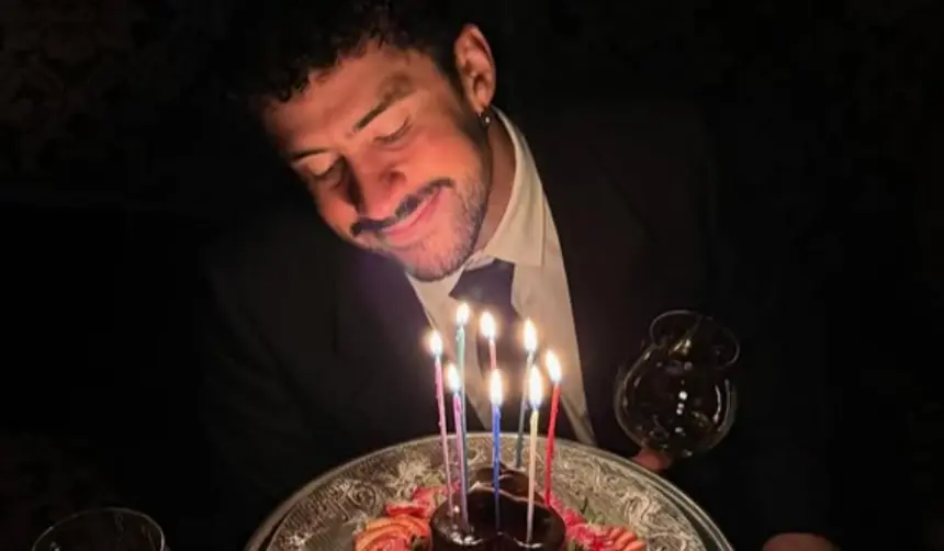 Bad Bunny celebra 32 años consolidado como uno de los artistas más influyentes de la música latina