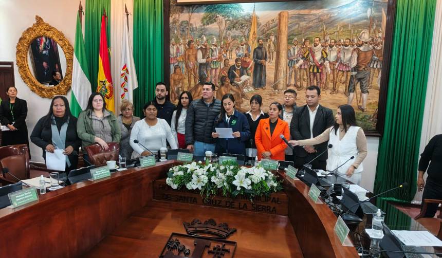 Concejo Municipal cruceño se declara en emergencia ante bloqueos y envía un mensaje al país