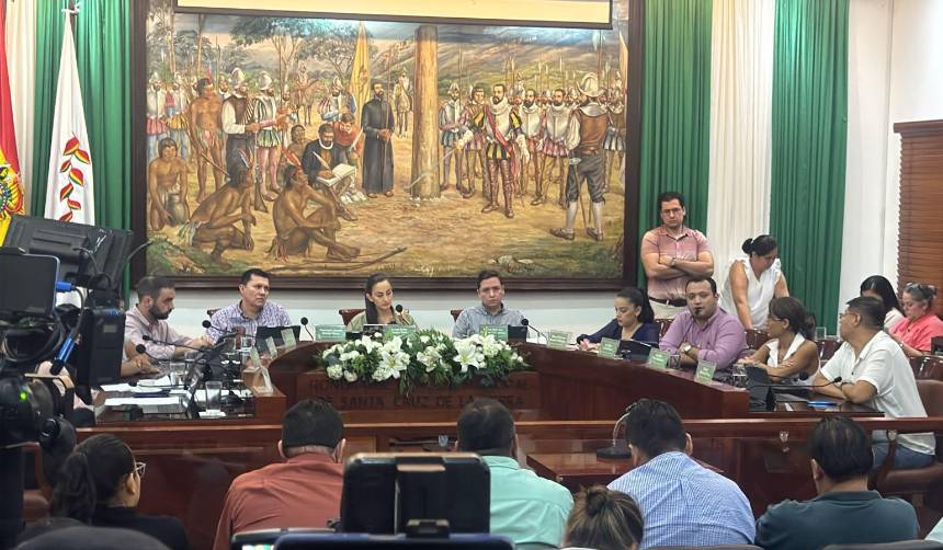 Santa Cruz: Concejo aprueba tarifa de Bs 3,50 para mayores y remite norma al Ejecutivo Municipal
