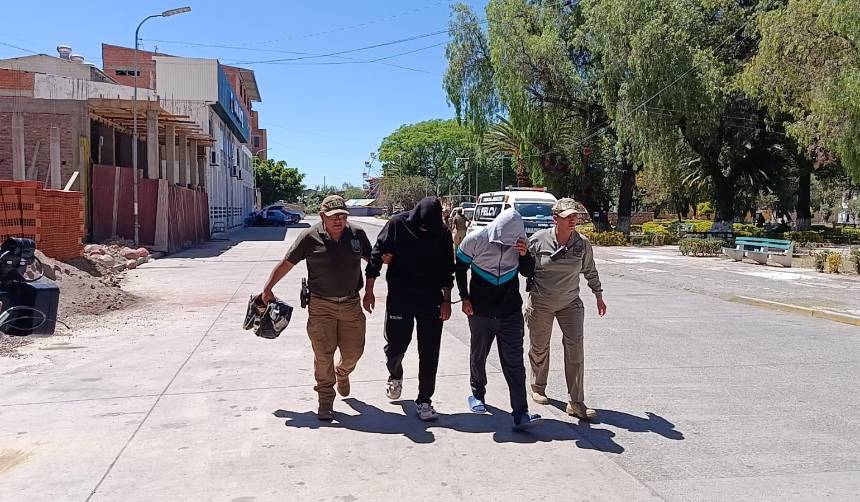 Dictan detención preventiva a dos sujetos acusados del doble feminicidio en Quillacollo