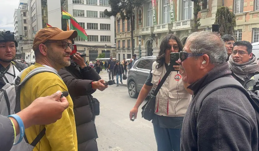 “Queremos trabajar”: Ciudadanos encaran a marchistas y rechazan movilización de la COB