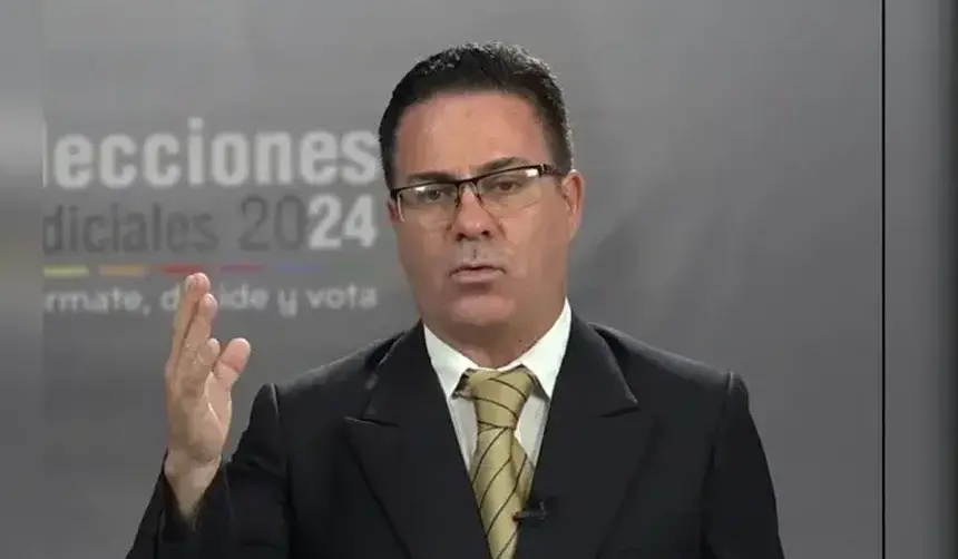 Gobierno alista un acto para “reconocer” a José Armando Urioste como fiscal general interino
