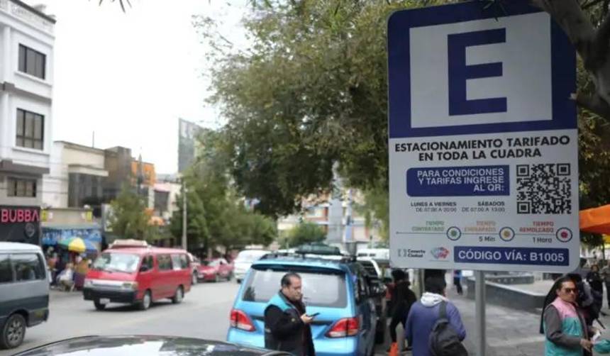 Fallo judicial restituye el servicio de parqueo tarifado en La Paz, según la Alcaldía 