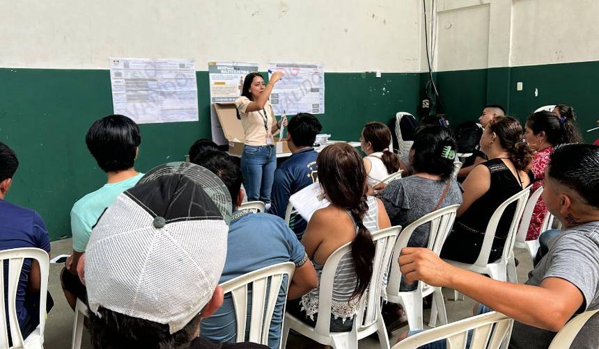 A poco de las elecciones, solo el 65% de los jurados electorales fue a capacitarse