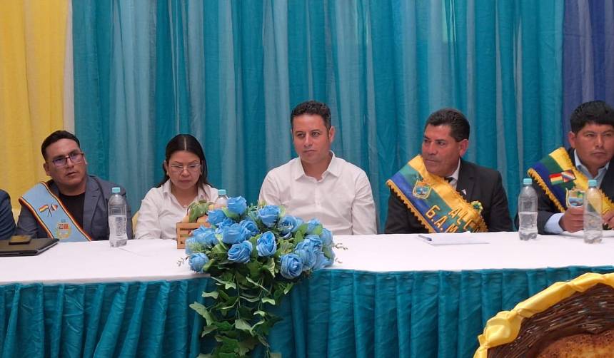 Edmand Lara: “Les digo a los corruptos, yo no voy a renunciar”