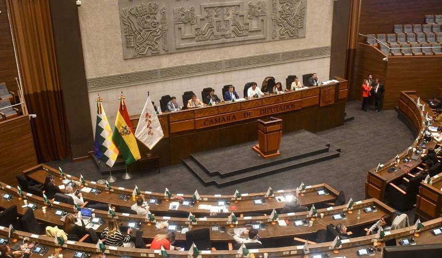 Oposición critica la falta de prioridad a “leyes estructurales” a días de concluir la gestión legislativa