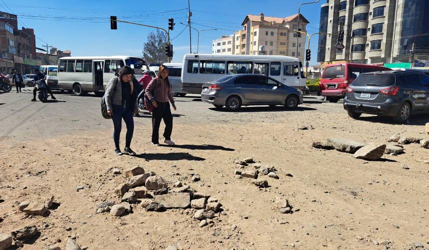 Distritos de Colcapirhua anuncian masificación de bloqueos en rechazo al ingreso de basura de Cochabamba
