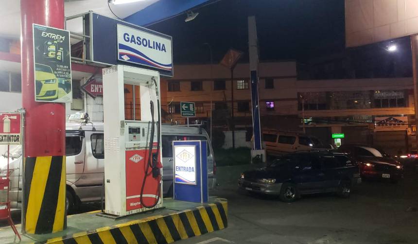 Transportistas de Cochabamba temen un incremento en el precio de combustibles por la guerra en Medio Oriente