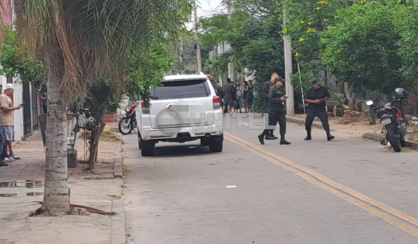 Reportan un policía herido en una balacera en inmediaciones de la avenida Busch en Santa Cruz