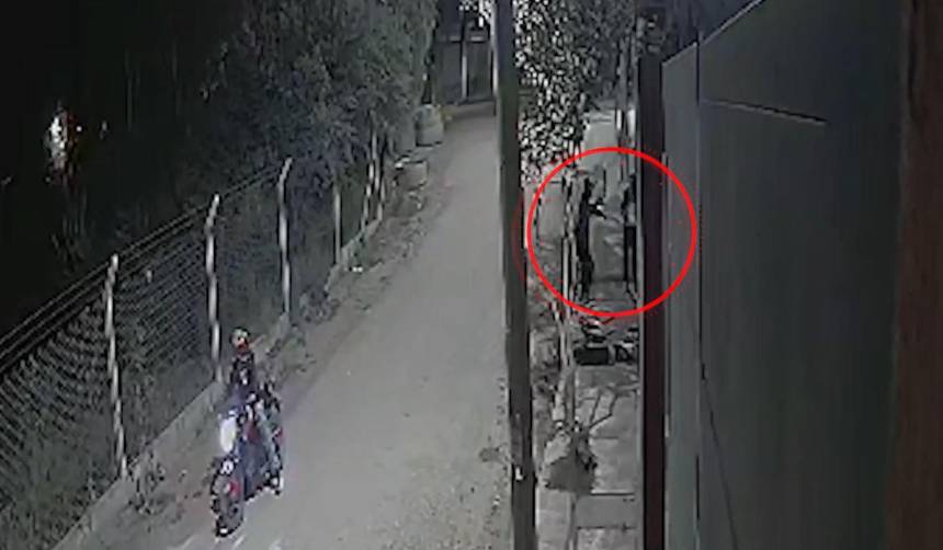 Video: Delincuentes armados atracan a dos mujeres y se llevan una cartera con Bs 12.000 