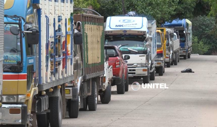 Reportan la reactivación de filas en surtidores en busca de diésel