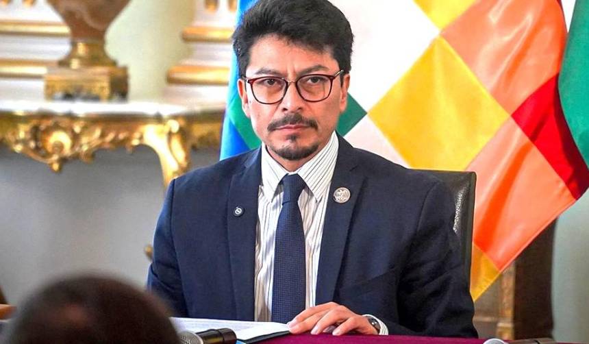 EEUU y Bolivia coordinan restablecimiento de embajadores, según canciller Aramayo