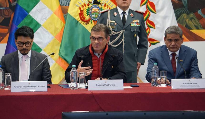 En reunión con alcaldes, Rodrigo Paz anuncia respaldo del Banco Mundial para impulsar el 50-50
