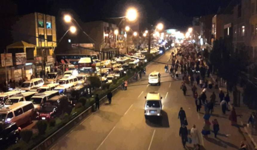 Violento asalto: Golpean a dos jóvenes en plena Ceja de El Alto 