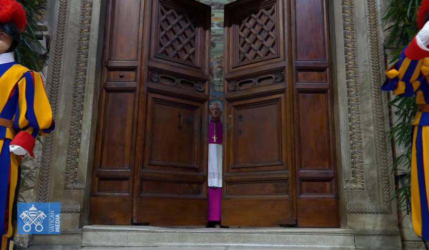 Elección del nuevo papa: Se cierran las puertas de la capilla Sixtina para comenzar la votación