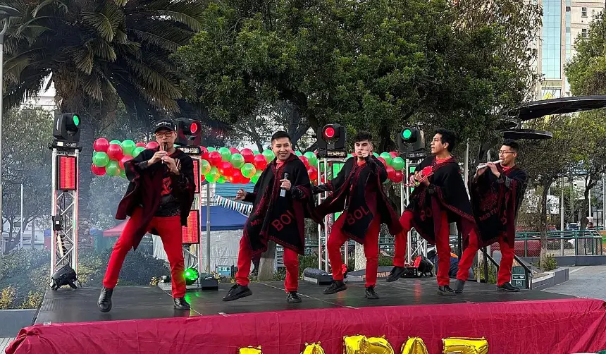 Su música y sus tradiciones: La Revista rinde homenaje a La Paz en los 216 años de su gesta libertaria 