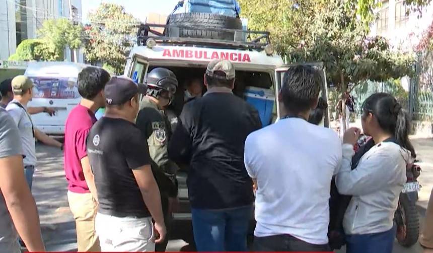 Suman 10 aprehendidos tras el hallazgo de Bs 1 millón en una ambulancia que salió del trópico