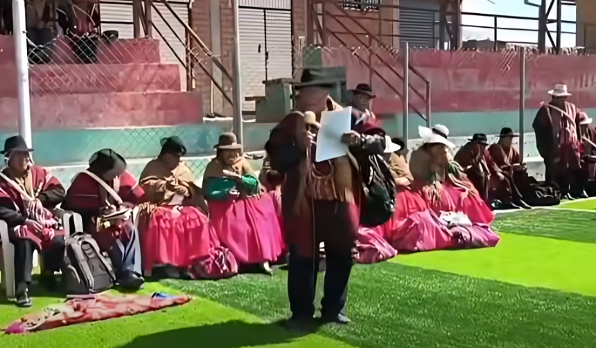 Campesinos de La Paz anuncian bloqueo indefinido desde el miércoles por la gasolina y la ley de conversión de tierras