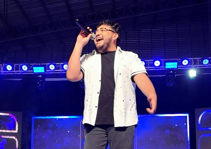 Imitadores de Yo Me Llamo estuvieron cantando en los 25 años de Danzacruz