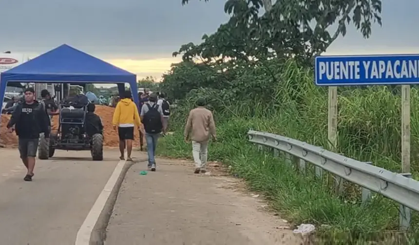 Alistan bloqueo en la ruta troncal Santa Cruz – Cochabamba en demanda del desayuno escolar