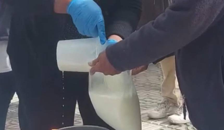 Cochabamba: Lecheros siguen sumando pérdidas y venden el litro a precio del productor ante el bloqueo evista