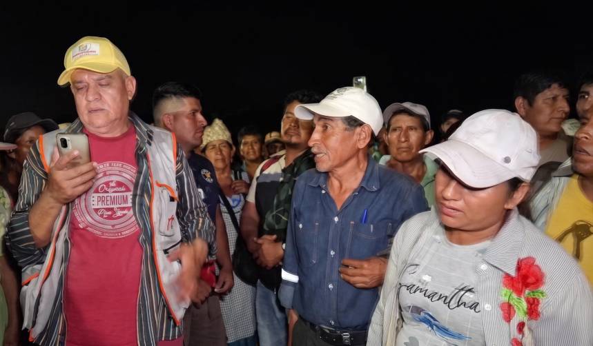 Yapacaní: Un grupo de bloqueadores rechaza acuerdo con el Gobierno y mantiene medida de presión