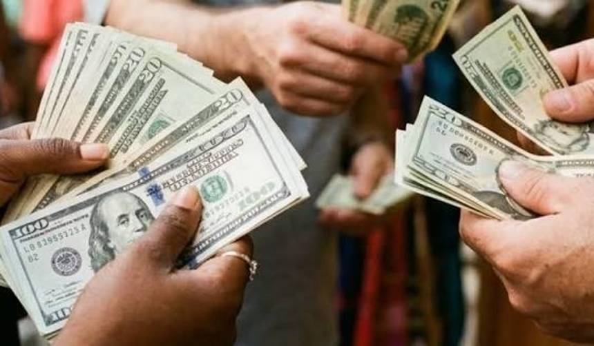 Industriales de Cochabamba afirman que la subida del dólar afecta al sector productivo y que este no debería superar los Bs 10