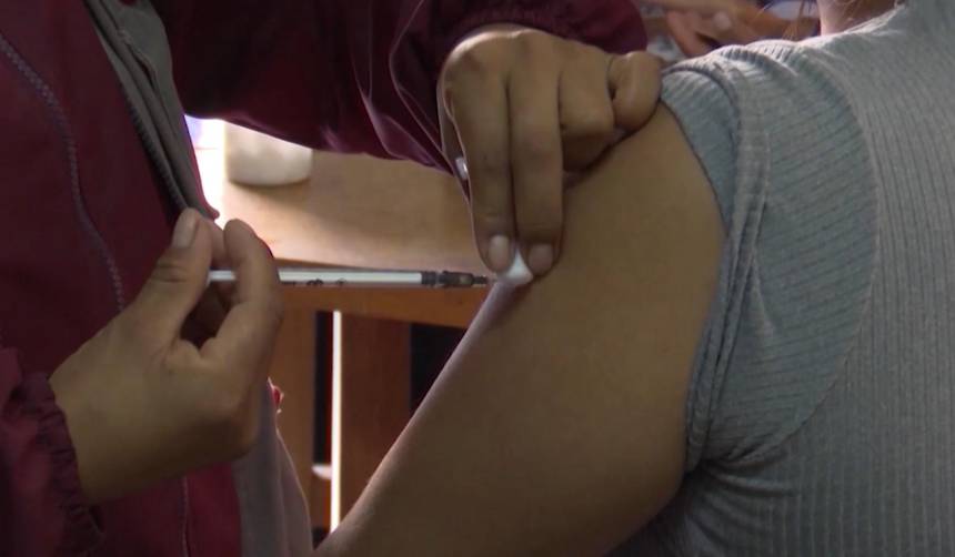 Bloqueos impiden la llegada de vacunas contra la influenza en Cochabamba