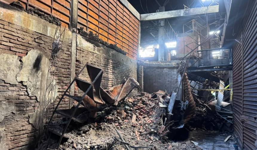 Después de 15 días del incendio, avanzan los trabajos de limpieza en Barrio Lindo; los afectados quieren volver a trabajar