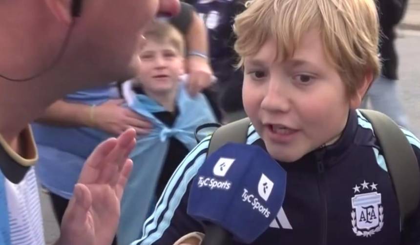 “Amo a Messi y a mi mamá, pero más a Messi”: la confesión de un niño que se volvió viral 