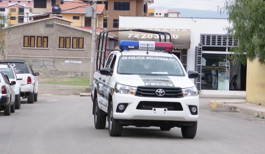 Policía que hirió a su pareja uso su arma reglamentaria; fue enviado a la cárcel con detención preventiva