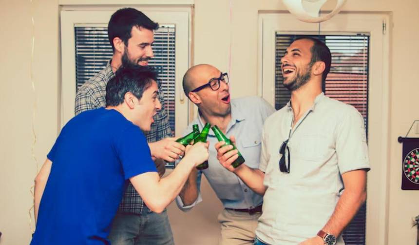 Abrazos y felicitaciones: El Día Internacional del Hombre se celebra este 19 de noviembre