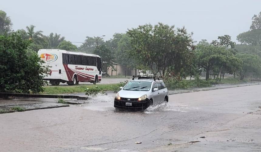 Lluvias en Santa Cruz: Tránsito emite recomendaciones para conductores y peatones