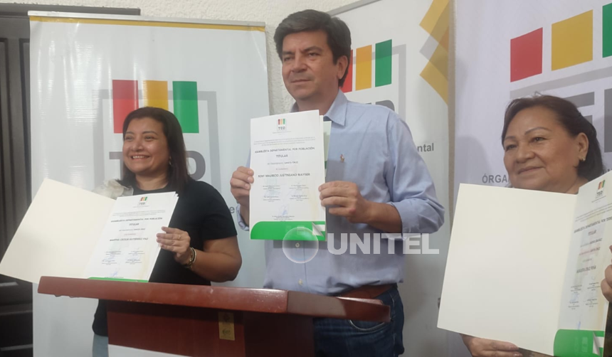 TED de Santa Cruz acredita a tres asambleístas que pasan a ocupar sus curules como titulares