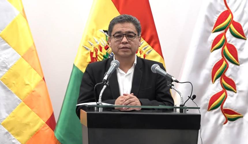 “El Gobierno no va a dar ninguna protección ni blindaje para nadie”, dice vocero tras veto de visas de EEUU