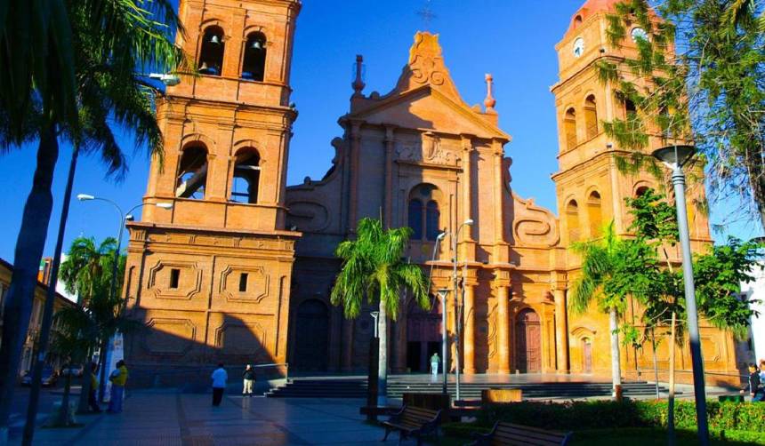 Turismo afectado en el feriado largo: escasez de combustible y pasajes caros frenan los viajes, según Cámara Hotelera