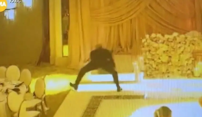 Video: falso invitado a una boda robó 60.000 dólares que regalaron a los novios
