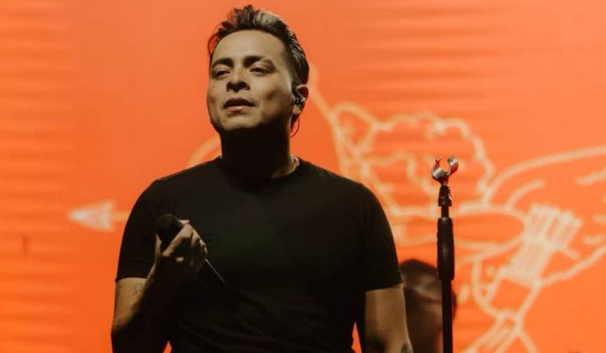 Luis Vega convierte las historias de sus seguidores en canciones para su disco rumbo a los Grammy