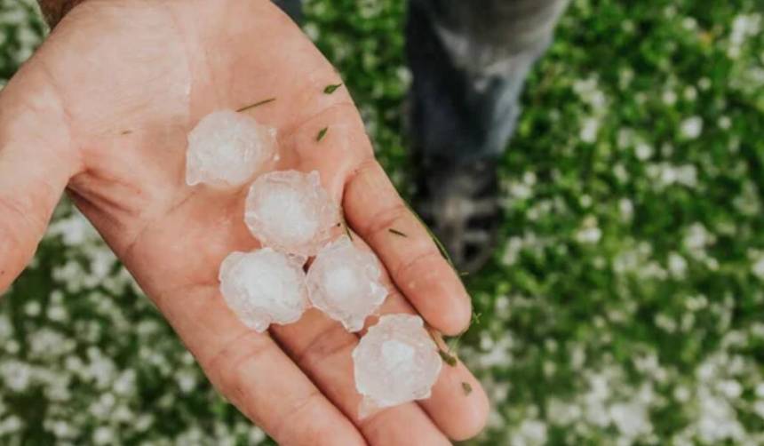 Video: Fuerte granizada sorprende a Caranavi y pobladores muestran la cantidad de hielo en una olla