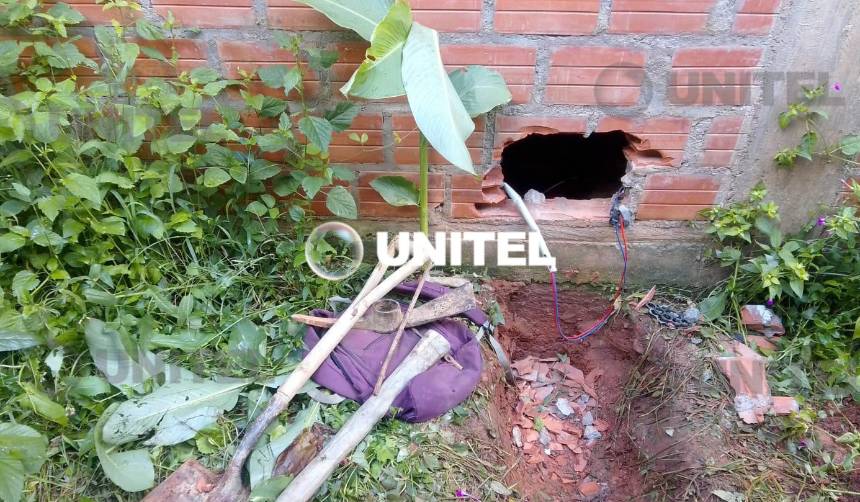 Intento de robo a un banco: Delincuentes perforaron una pared para llegar una bóveda 