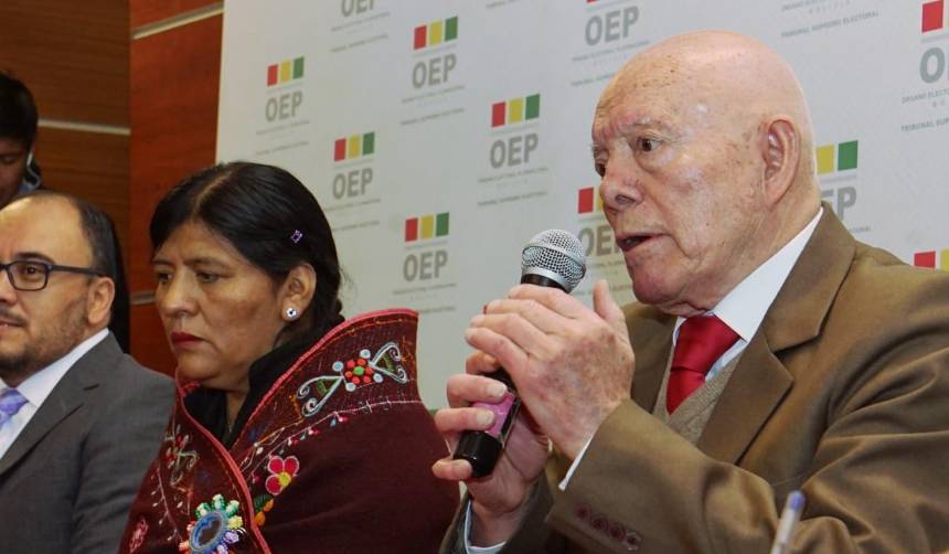 TSE: Hassenteufel fue elegido vicepresidente y ejercerá como presidente interino hasta que se designe a su sucesor