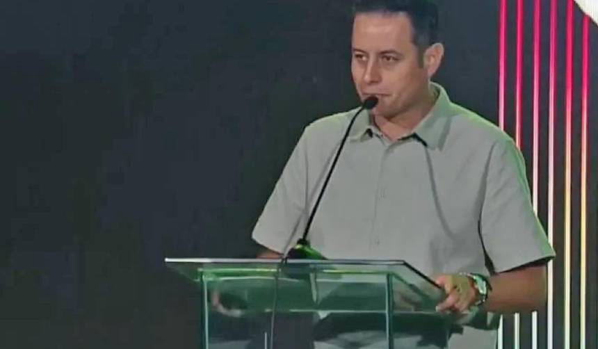 “Le dio la espalda a sus camaradas”: esposas de policías exigen que Lara se retracte de sus declaraciones